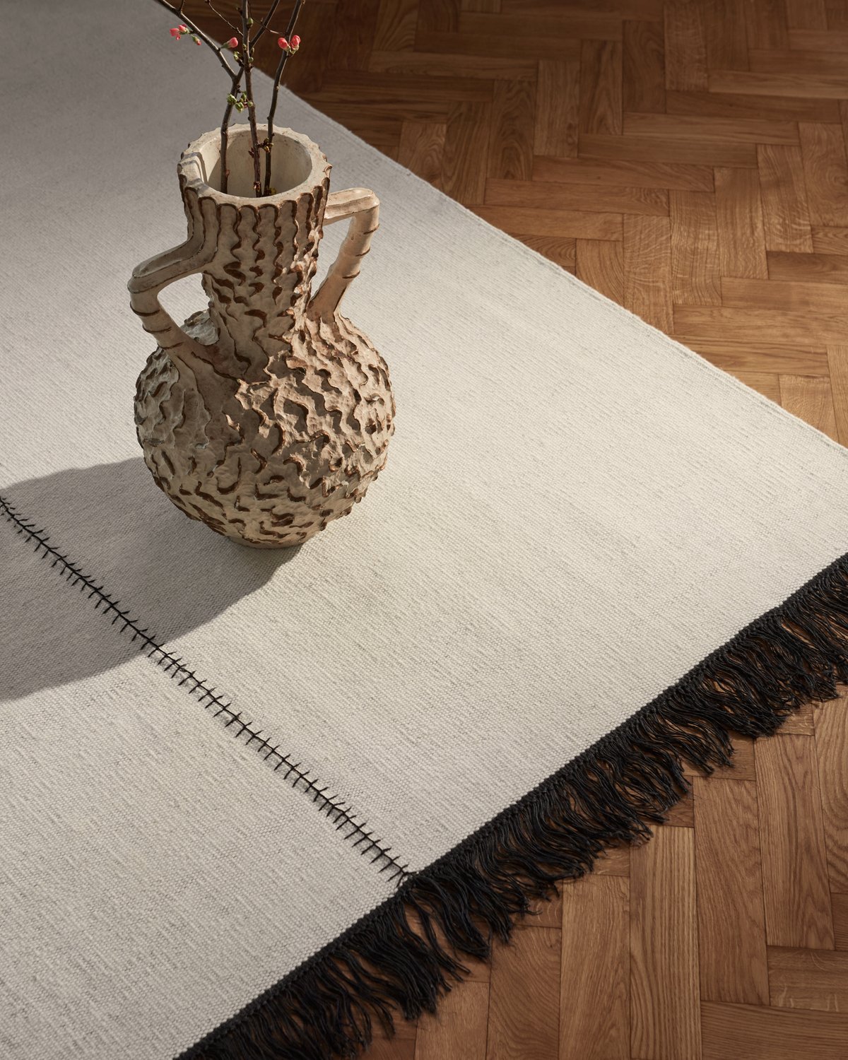 Artisan in der Farbe white, in Nahaufnahme aufgenommen.